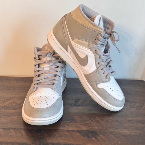 Air Jordan Mid 1 “College Grey”. Size 8. - Picture 2 of 11